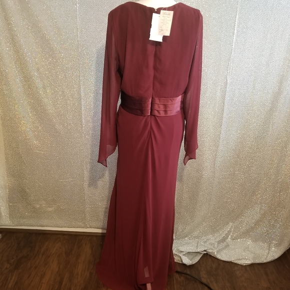 Narianna Burgundy Satin Waist Gown sz 2XL NWT - Picture 5 of 6